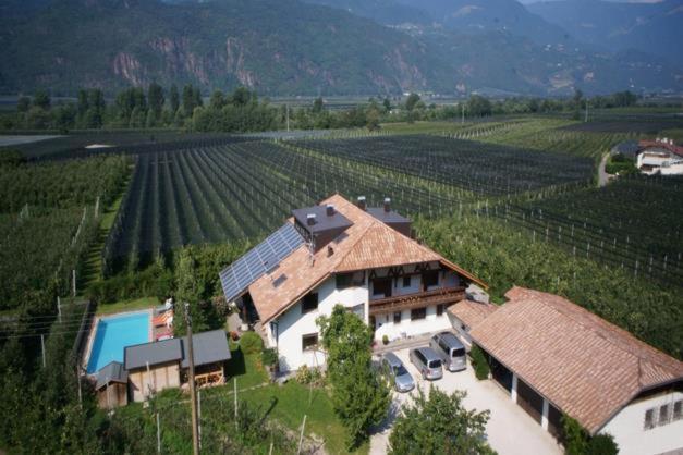 Mittelbergerhof Ferienwohnungen Vilpiano Exterior photo